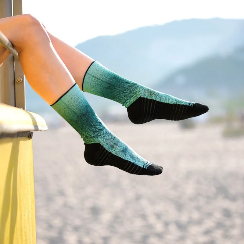 RX0006-lithe-lotus-flower-socks-green-performance